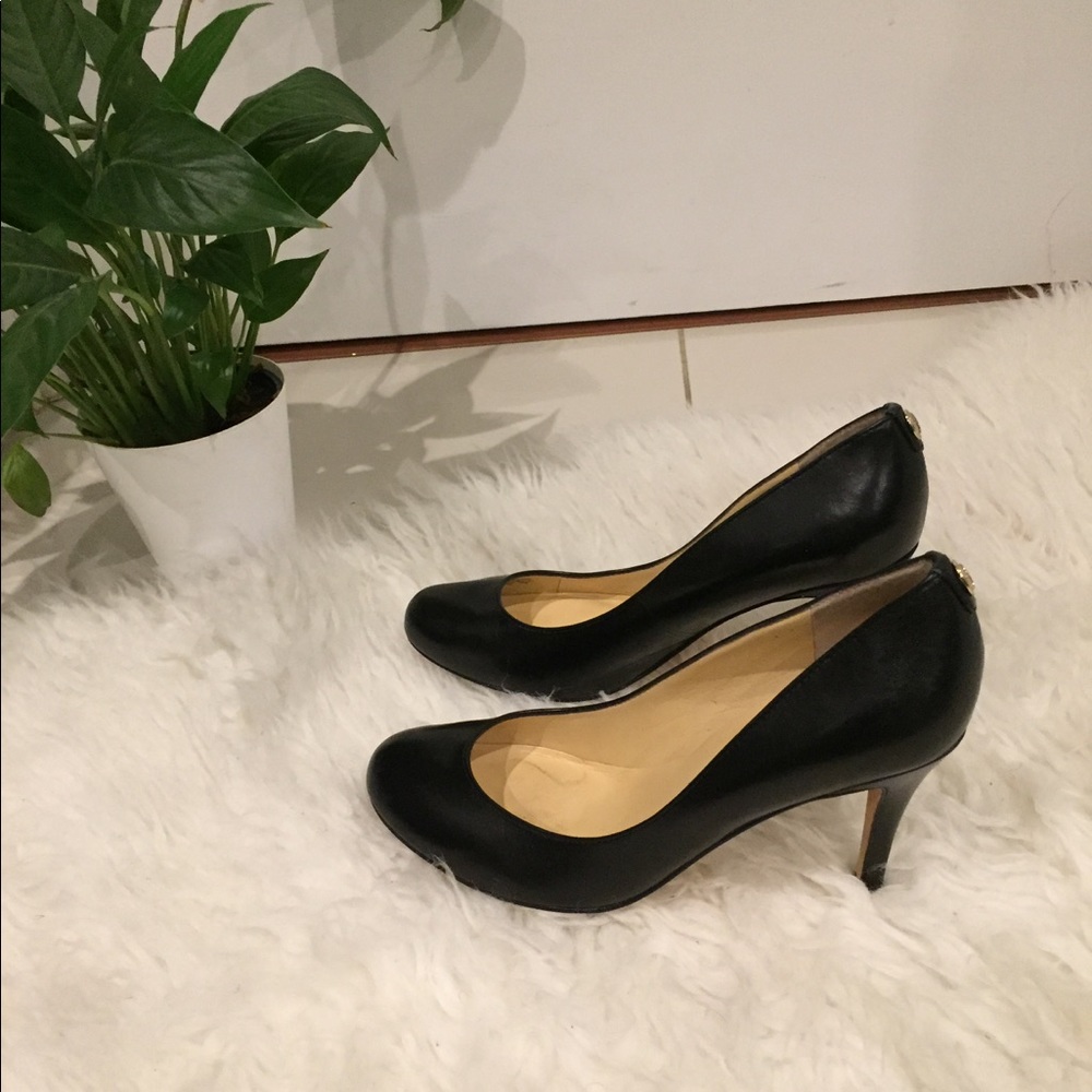 Ivanka Trump pumps